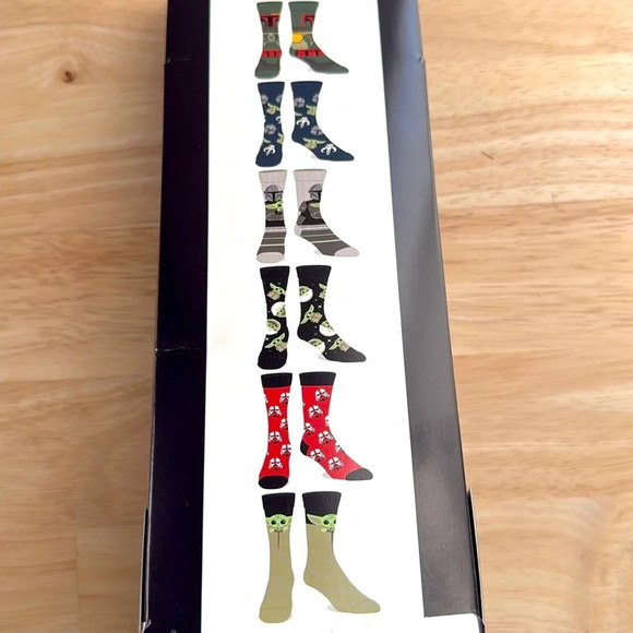 🎁NWT Disney Star Wars 6 pairs fits size 8-12 - Picture 2 of 2